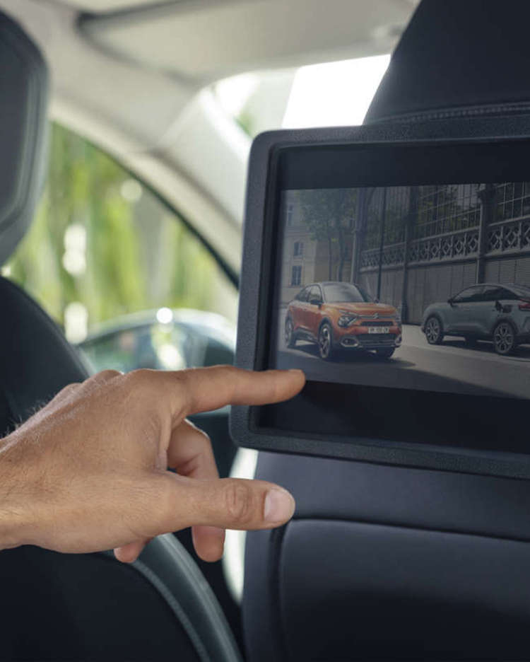 Тримач для планшета у салоні автомобіля Citroën